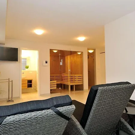 1 Strandallee 13 Holiday home